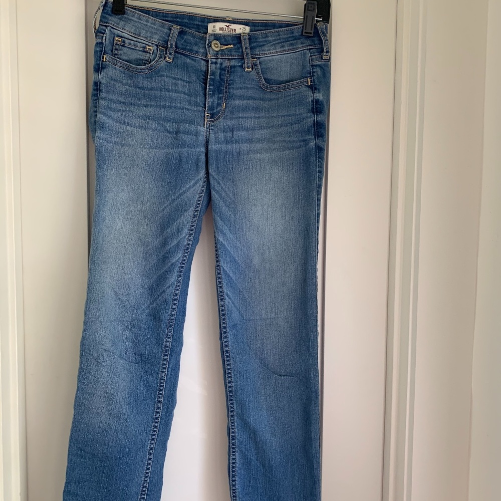 Hollister Light Wash Straight Jeans